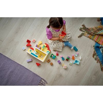 11. LEGO DUPLO Peppa Pig 10467