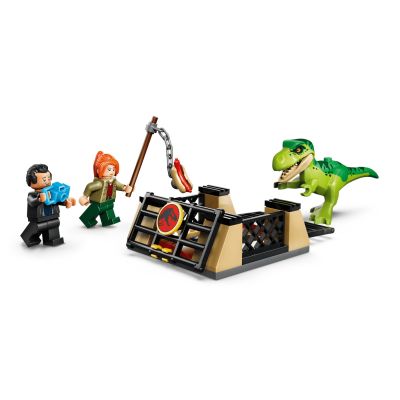 3. LEGO Jurassic World 77978 - Ciężarówka do transportu młodego tyranozaura