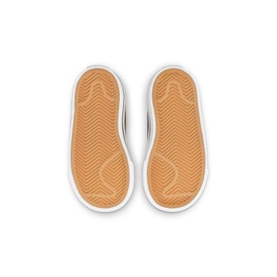 4. Buty Nike Court Legacy Jr DA5382-102