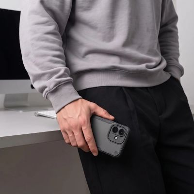 6. Etui Tech-Protect Rugged Shield na Xiaomi Redmi Note 17 Pro 5G - czarne matowe