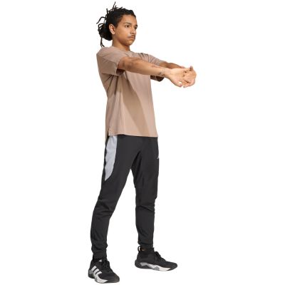 6. Spodnie męskie adidas Tech Apparel czarne JY3550