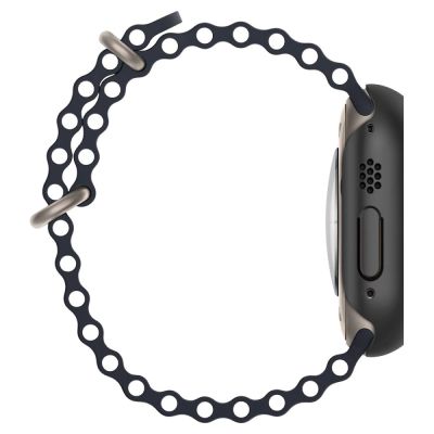 6. Etui Spigen Thin Fit na Apple Watch Ultra (49 mm) - czarne