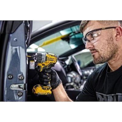 4. DeWalt Wkrętarka akumulatorowa DCF601D2-QW