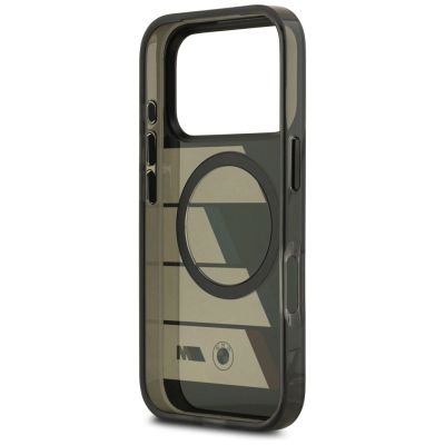 7. Etui BMW M IML Metal Buttons Tricolor Lines MagSafe na iPhone 17 Pro - czarne