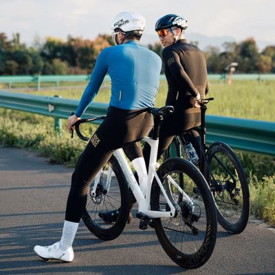 11. Spodnie rowerowe z szelkami Rockbros YDCK012-1 długie polarowe z wkładką Rozmiar L - czarne