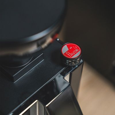 5. Młynek do kawy La Pavoni Nuovo Kube Młynek nero