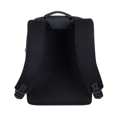 27. Rivacase 8521 33,8 cm (13.3") Plecak Czarny