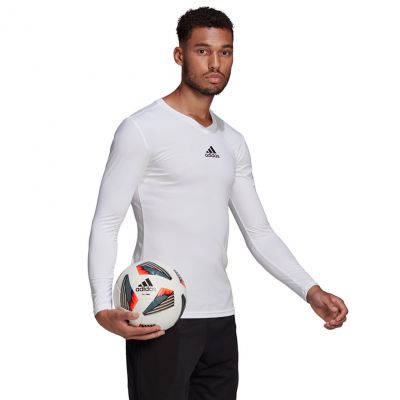 3. Koszulka adidas Team Base Tee M GN5676