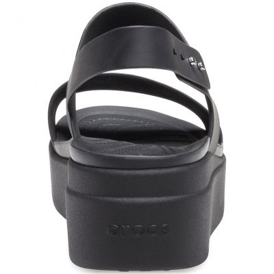 7. Sandały Crocs Brooklyn Low Wedge W 206453 060