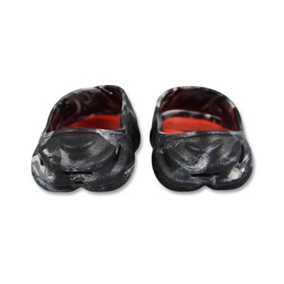 4. Klapki basenowe chodaki Crocs Echo Marbled Slide in Black/Flame - 208467-0X9