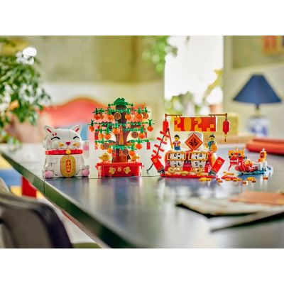 14. LEGO Iconic 40813 Japoński kot szczęścia