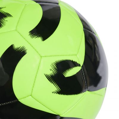 4. Piłka nożna adidas Tiro Club HZ4167