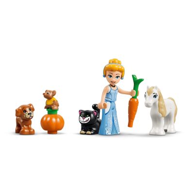 4. LEGO Disney 43283 - Zamek Kopciuszka i jej zwierzęcych przyjaciół