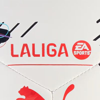 3. Piłka Puma Stellar Play Laliga 085150-01