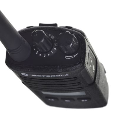 10. MOTOROLA RADIOTELEFON XT 460