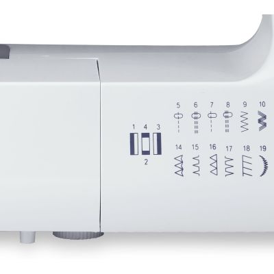 9. Maszyna do szycia ŁUCZNIK Weronika 2008