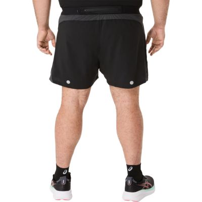 3. Spodenki Asics Road 5IN Short M 2011D247-001
