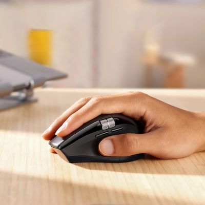 10. Myszka Ugreen bezprzewodowa optyczna - czarna