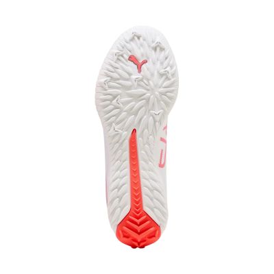 12. Buty piłkarskie Puma Ultra 5 Match+ LL TT Jr 108355 01