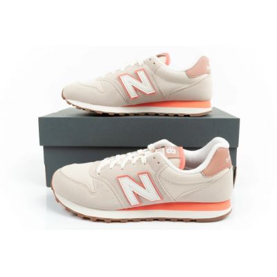 16. Buty New Balance Sneakersy W GW500BPC