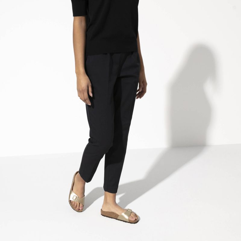 8. Klapki damskie Birkenstock Madrid Birko-Flor Gold regular szerokie złote (1016106)