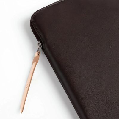 8. Torba Tech-Protect Fleece na laptopa 13-14" - brązowa