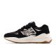 15. Buty New Balance W W5740APA