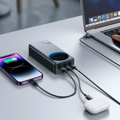 10. Powerbank Joyroom JR-PBF05 Pro 30000mAh 65W z wyświetlaczem cyfrowym 2x USB-C 1x USB-A - czarny