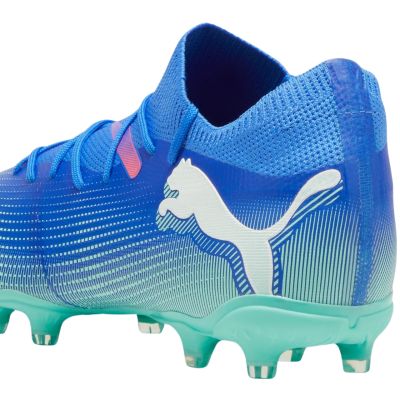 9. Buty piłkarskie Puma Future 7 Match FG/AG M 107931 01