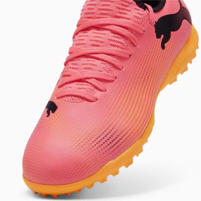 4. Buty piłkarskie Puma Future 7 Play TT Jr 107737-03