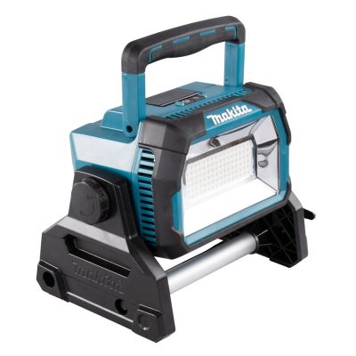 9. Makita DML809 lampa LED