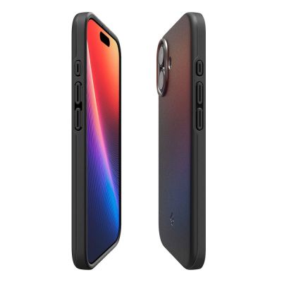 9. Etui Spigen Thin Fit MagSafe na iPhone 17 - czarne