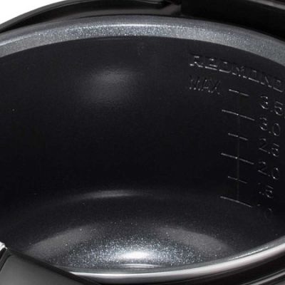 2. REDMOND M800S 5 l 900 W Czarny