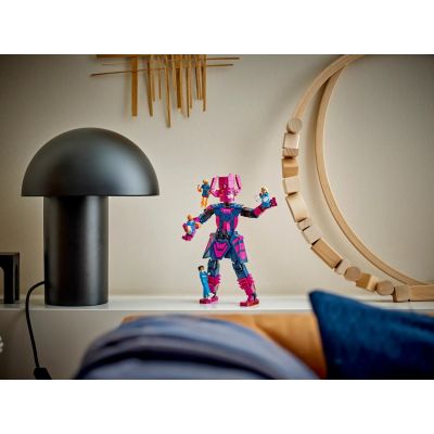10. LEGO Marvel Super Heroes 76316 Fantastyczna Czwórka kontra Galactus