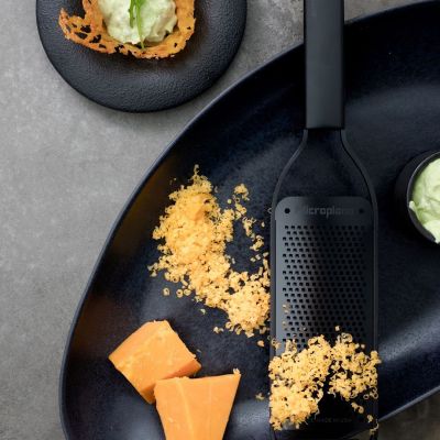 3. Microplane 43004 ręczna tarka / spiralizer Tarka płaska Czarny