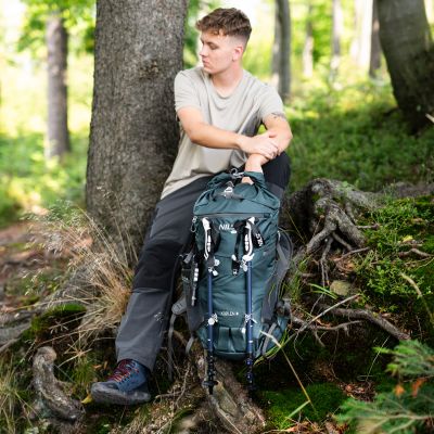 9. NC1938 PLECAK TURYSTYCZNY ZIELONY KJOLEN 40L NILS CAMP