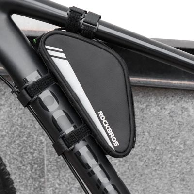 12. Torba Rockbros B55-BK rowerowa na ramę 0.7 l - czarna
