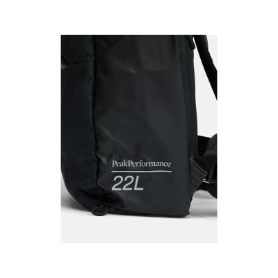 4. Plecak PEAK PERFORMANCE Hike Backpack kolor czarny