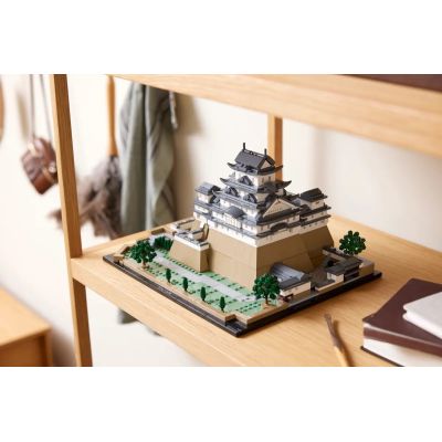 18. LEGO Architecture 21060 Zamek Himeji