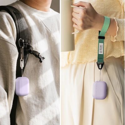 5. Etui Ringke Silicone na AirPods Pro 3 - fioletowe