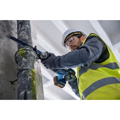 4. Bosch GSA 185-LI 2900 spm Czarny