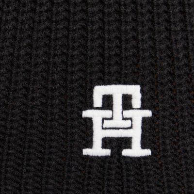 7. Szal Tommy Hilfiger Monogram W AW0AW14288