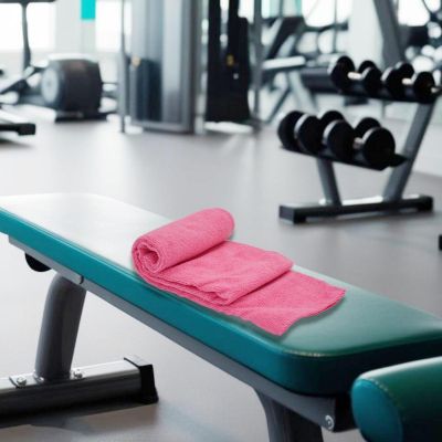 3. RĘCZNIK SZYBKOSCHNĄCY Z WORKIEM DO PRZECHOWYWANIA SPORTOWY 80X40CM DUNLOP RÓŻOWY