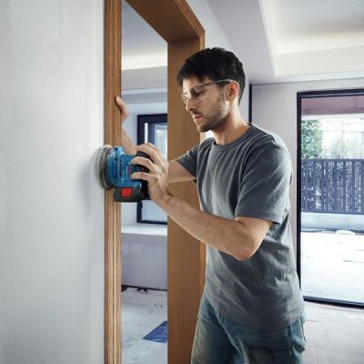 4. BOSCH Szlifierka mimośrodowa 125mm GEX 185-LI SOLO