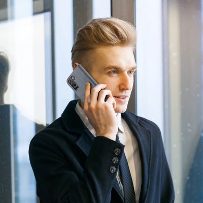 8. Dux Ducis Hivo skórzane etui z klapką pokrowiec ze skóry naturalnej portfel na karty i dokumenty Samsung Galaxy S22+ (S22 Plus) niebieski