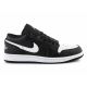 7. Buty Nike Air Jordan 1 Low M 553558-043