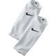3. Rękawy do ochraniaczy piłkarskich Nike Guard Lock Sleeves SE0174-103