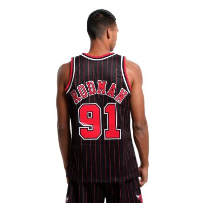 3. Koszulka Mitchell & Ness Chicago Bulls NBA Swingman Alternate Jersey Bulls 95 Dennis Rodman M SMJYGS18150-CBUBLCK95DRD