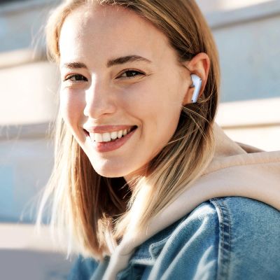 12. Bezprzewodowe słuchawki douszne Joyroom Funpods (JR-FB2) - niebieskie