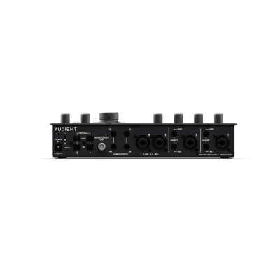 4. Audient iD44 MKII - Interfejs audio USB 20x24
